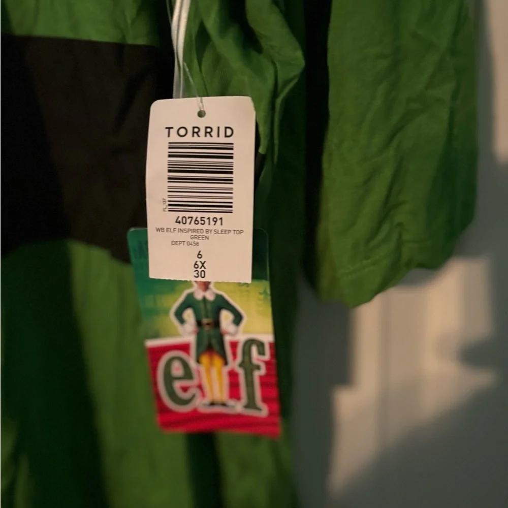 Torrid Elf Green Top with Black Accent - Picture 2 of 4